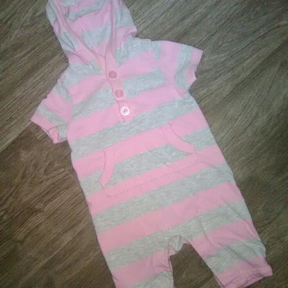 Old Navy hooded outfit